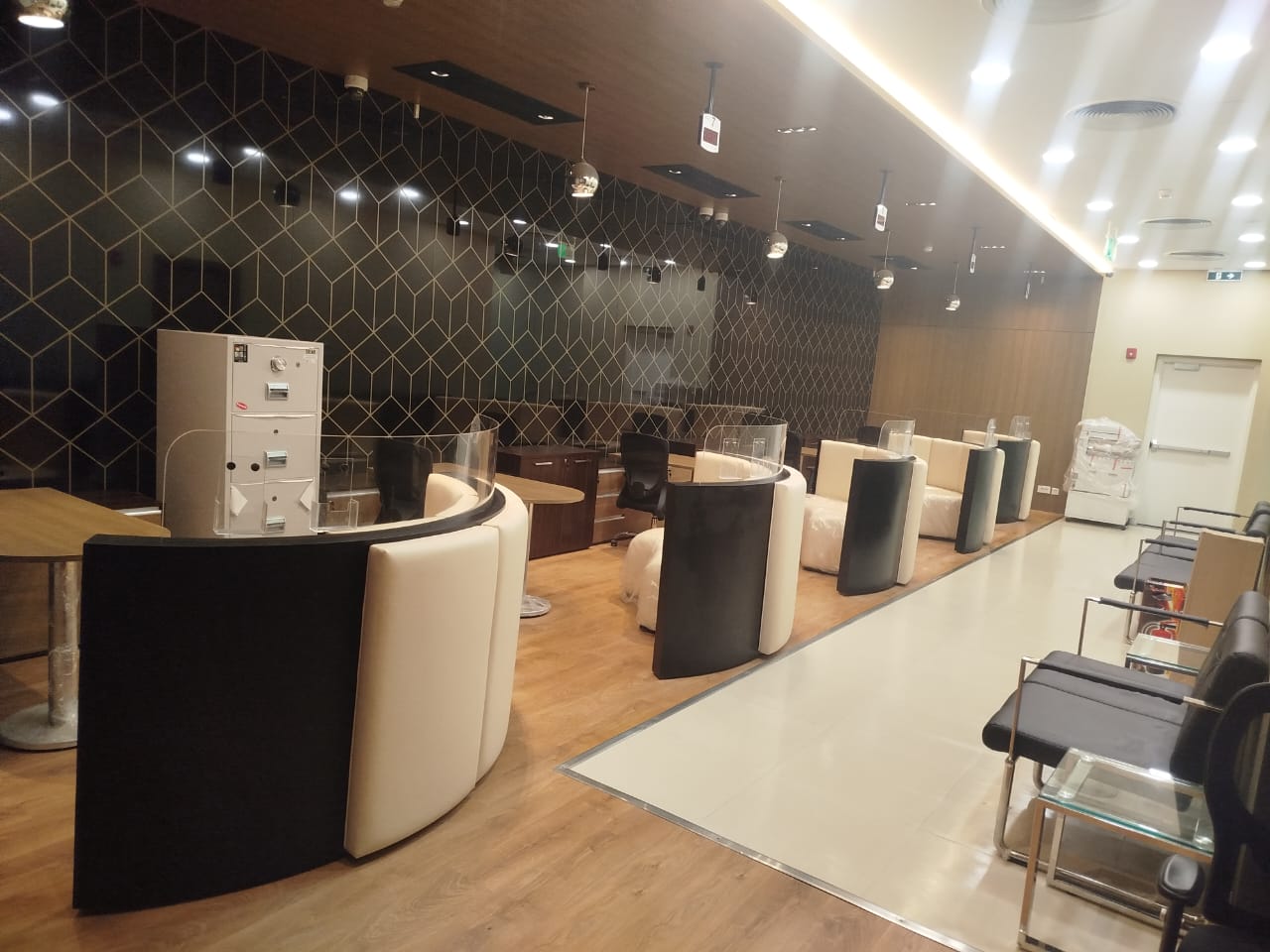 المصرف العربي الدولي-29