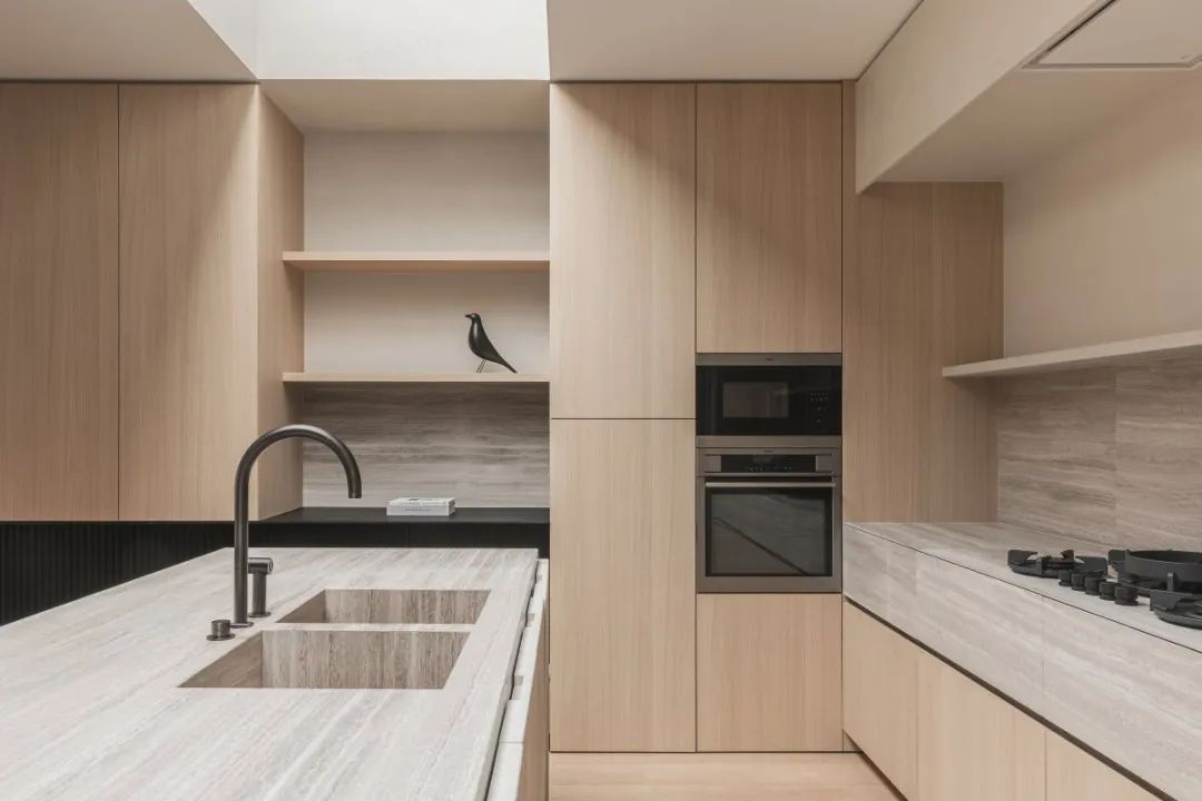 极简奢华的空间美学 · 比利时 Kortrijk jk House丨Laura Calleeuw-39