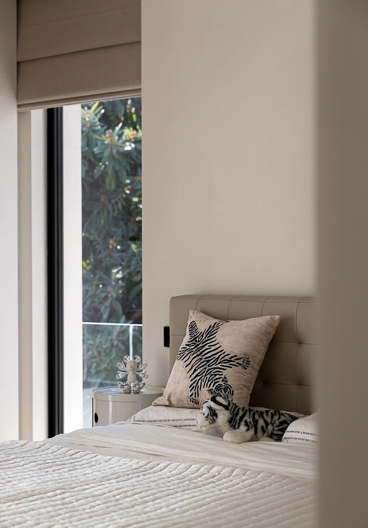 现代简约的浪漫复古西湖别墅丨中国杭州丨宸鹿设计-45