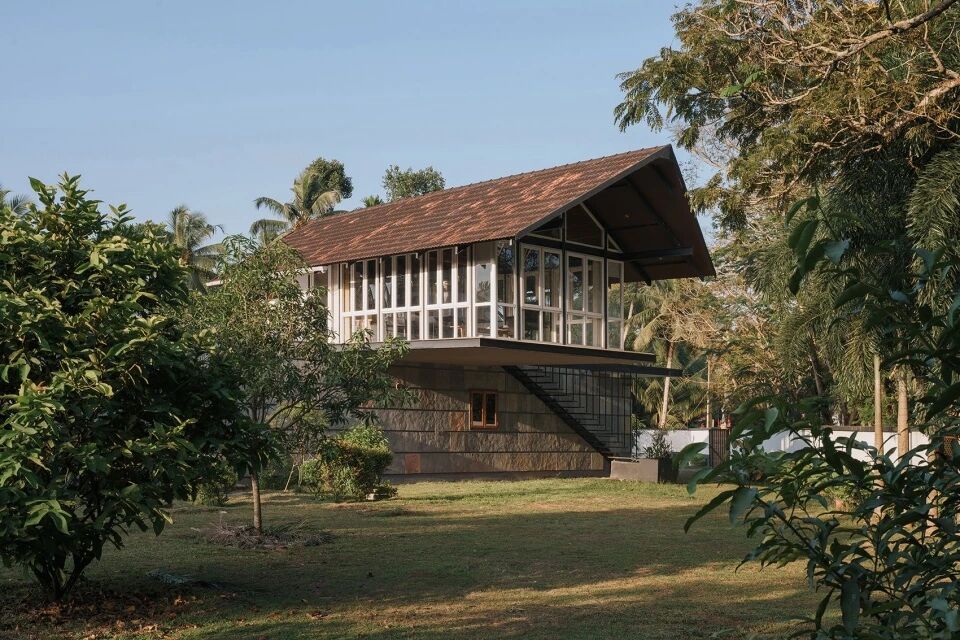 印度House of Quad现代住宅丨Thomas Parambil Architects-5