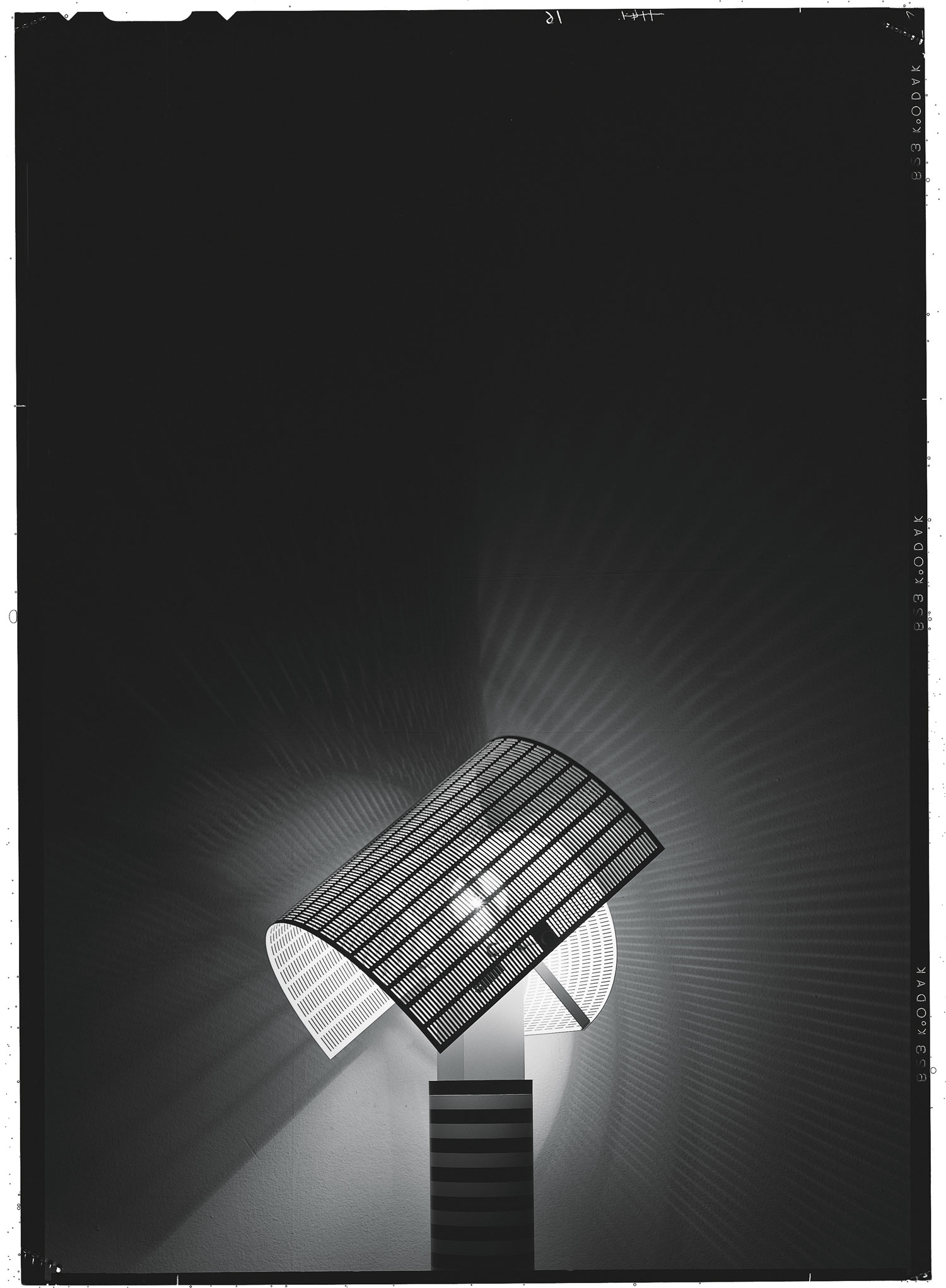 米兰设计周 | 复古未来主义,穿越时空的设计魅力-105