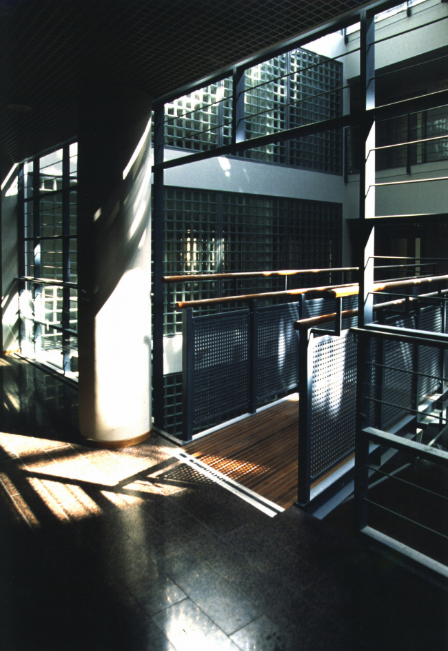 国际莫斯科银行（现名:尤尼信贷银行）大楼-54