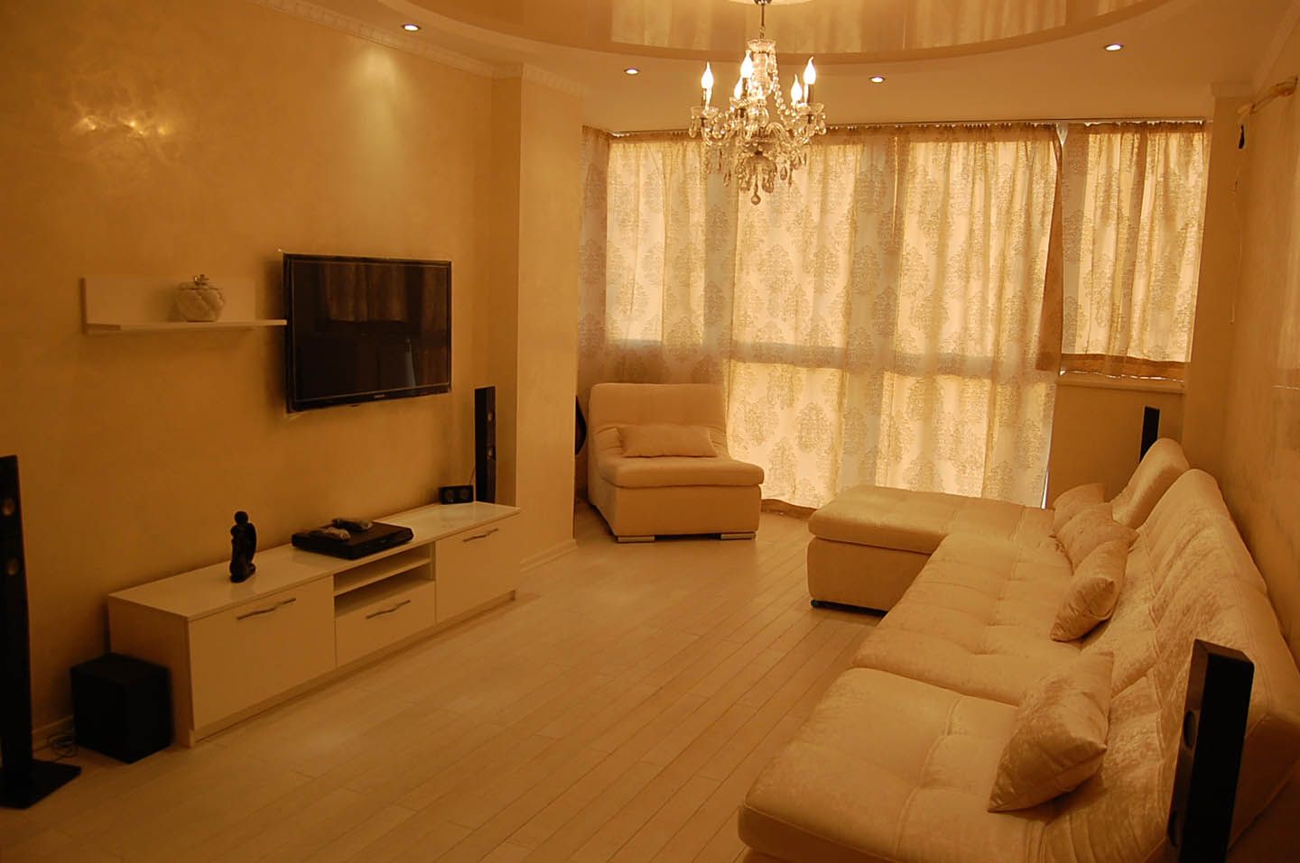 派克大街米色公寓丨UkraineKyiv丨SKS-18