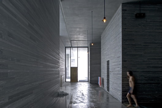 Peter Zumthor的Vals温泉浴场-33