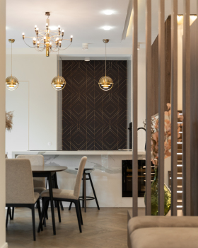 V44_open kitchen & dining room