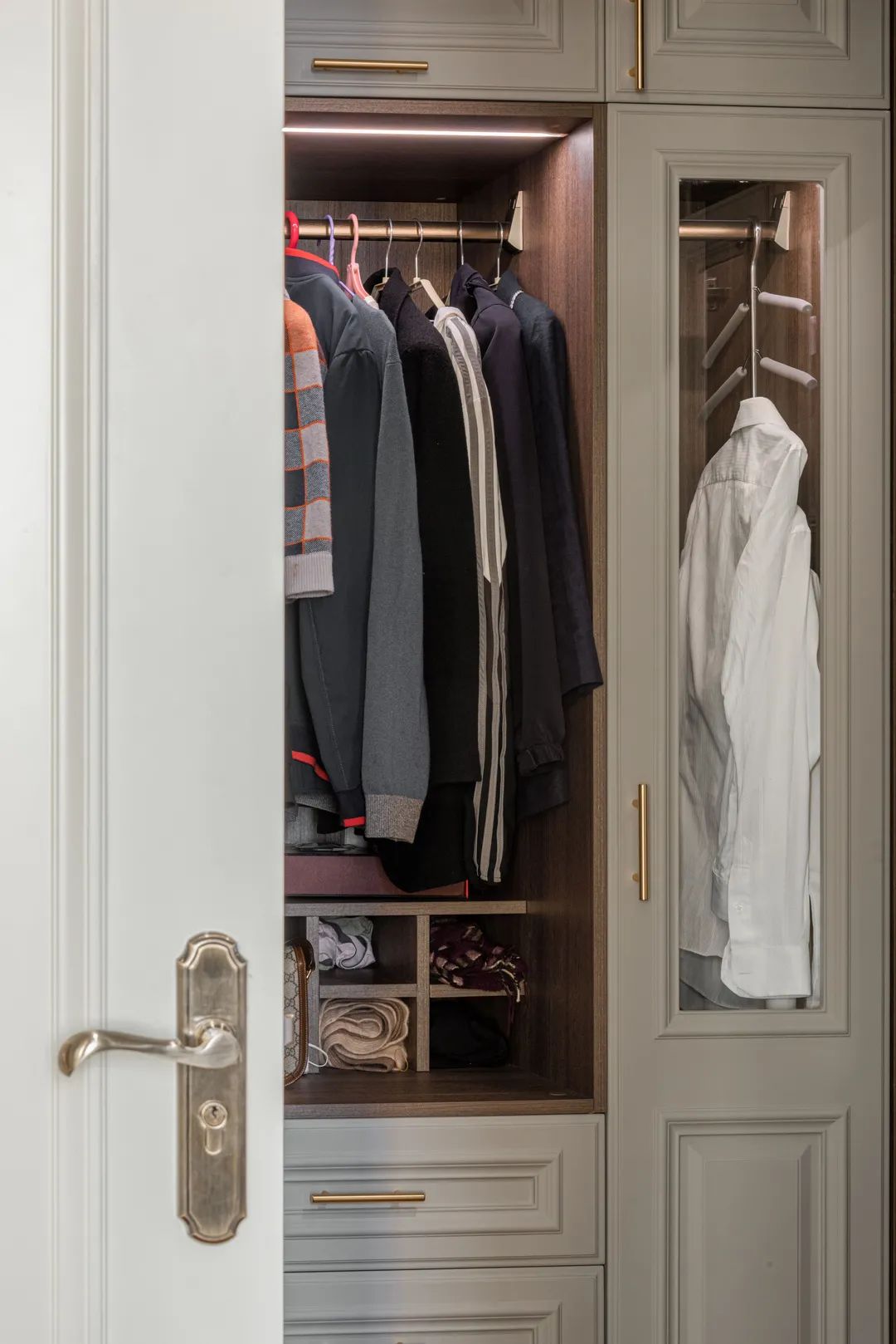 法式风情的优雅大平层丨中国北京丨洪利工作室-50