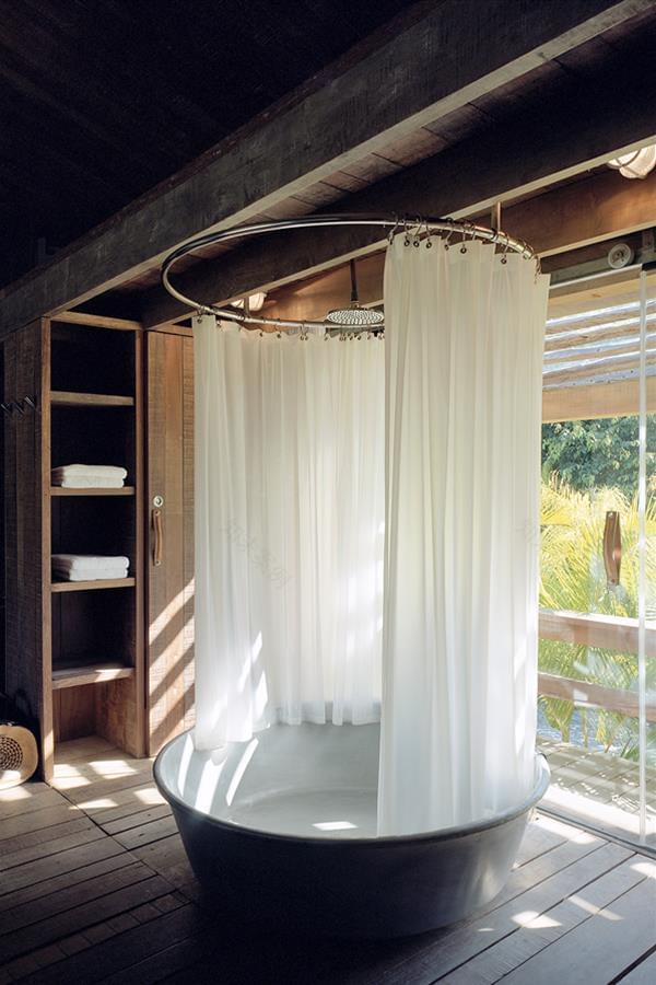 巴西 Itacaré 的绿色生态住宅 · Residência T·ai-24