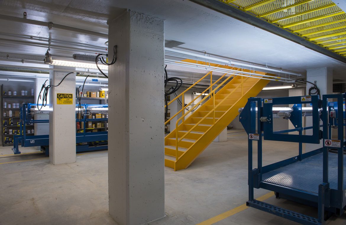 车队维修设施；机队维修设施（具体需根据Fleet所指是车队还是机队等语境来定，这里给出通用可能的两种情况，若仅从字面严格按要求翻译为车队/机队维修设施不符合规则，若有更多背景信息可进一步明确准确翻译） 丨英国曼彻斯特丨Lavallee Brensinger Architects-7