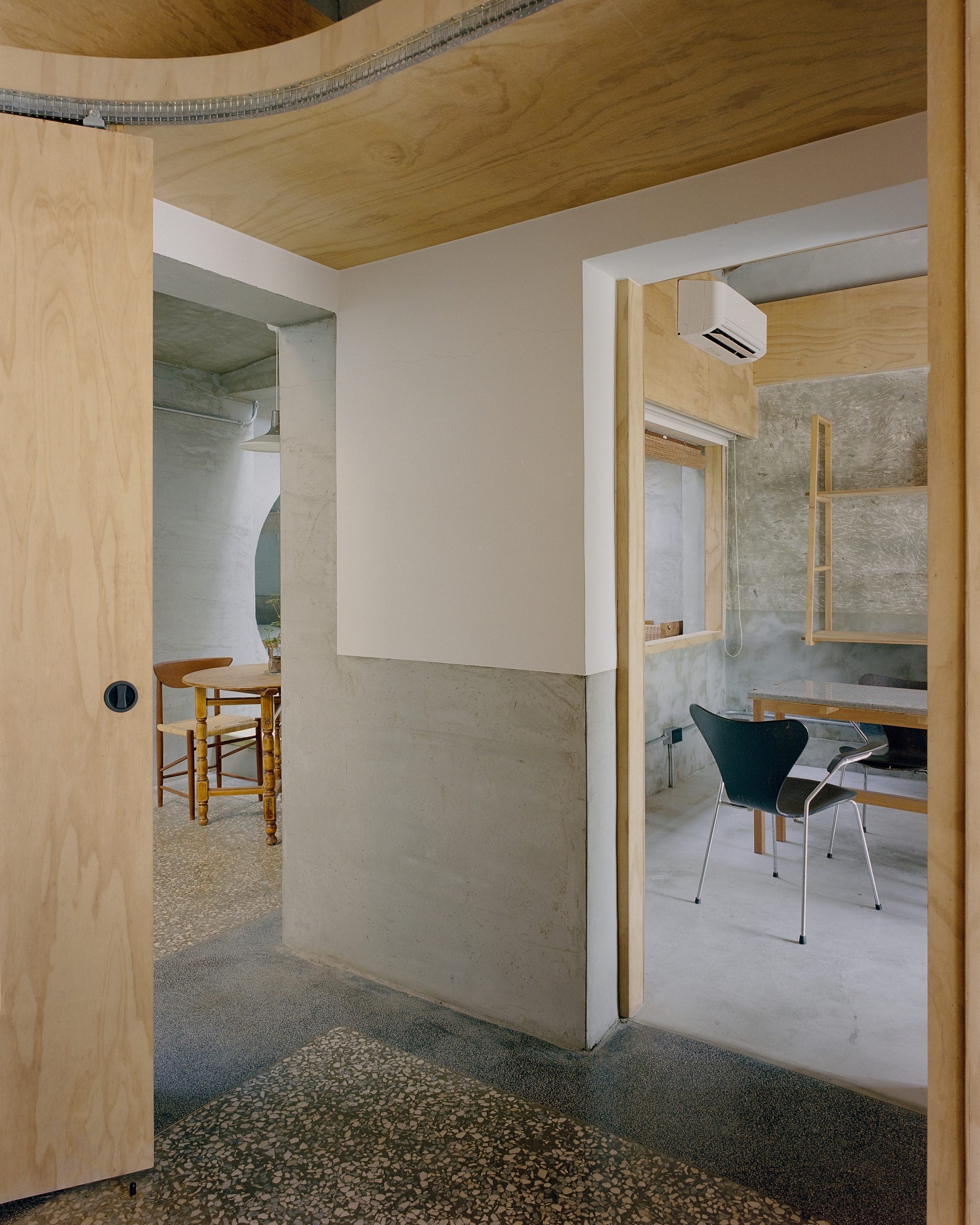 Half Day House / Cabinet YFY-23