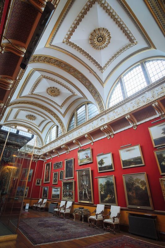 Замок Бельвуар, интерьеры в стиле историзм - 40 фото-124