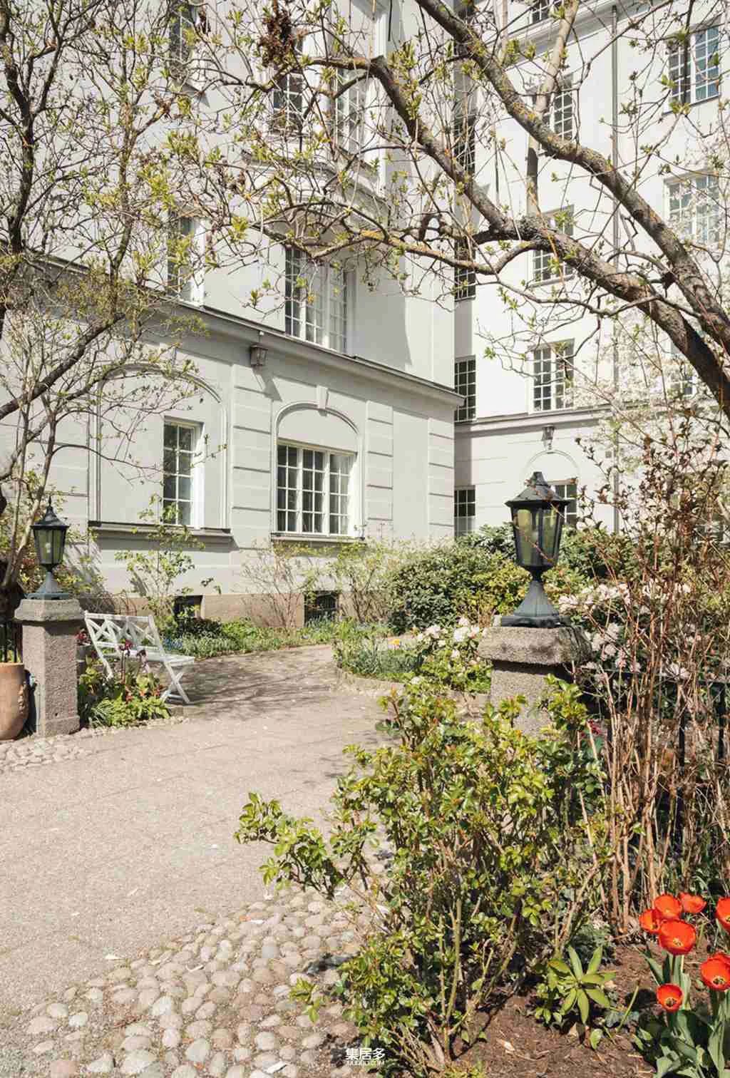 小型斯德哥尔摩公寓精致单色内饰设计丨瑞典斯德哥尔摩-19