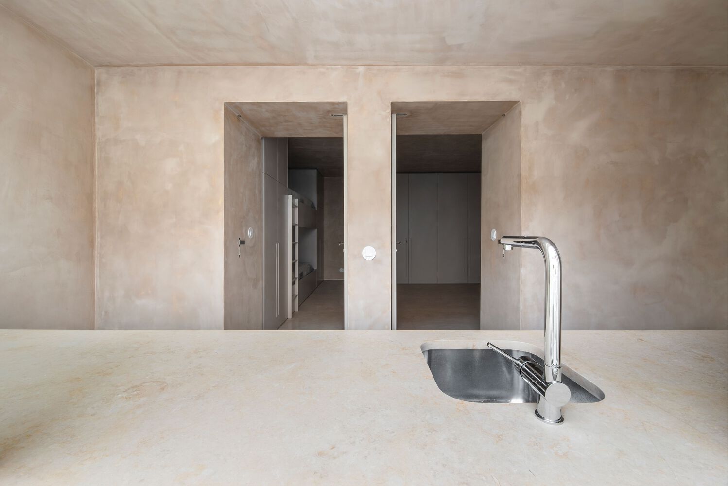 实现最大空间效率没有过道的小户型设计丨葡萄牙里斯本丨戈者设计-10