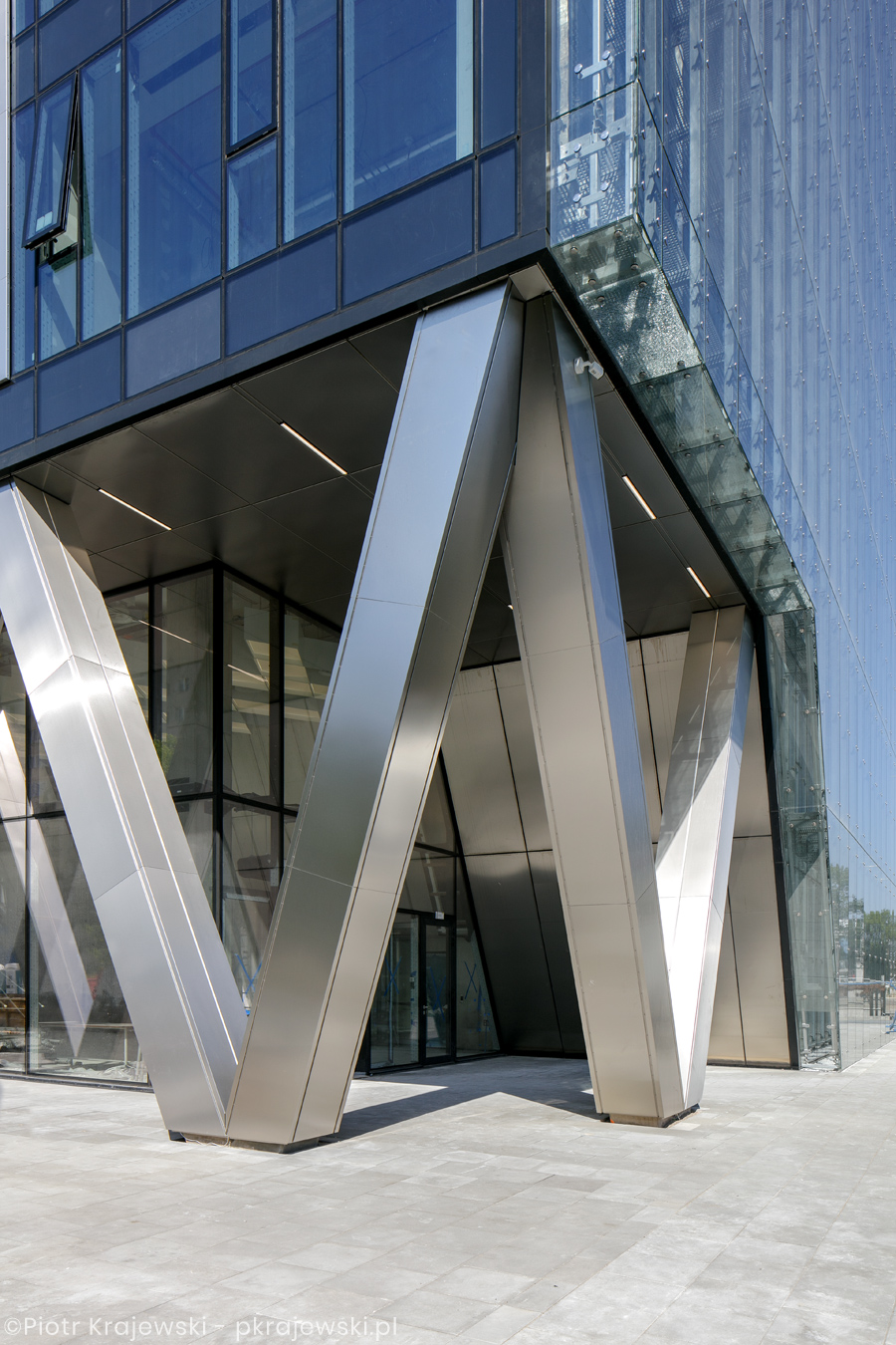 华沙 Chmielna 89 办公室建筑摄影丨波兰华沙-12