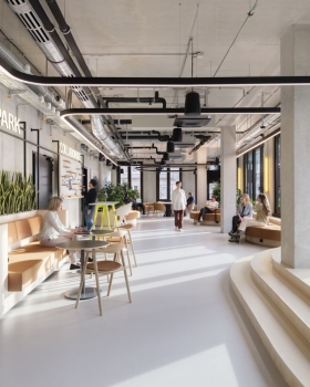 Confidential International Software Company Offices by Kinzo