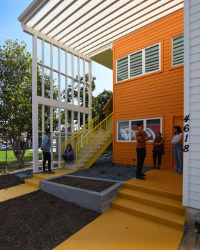 东兰乔公寓丨美国加利福尼亚丨Lehrer Architects