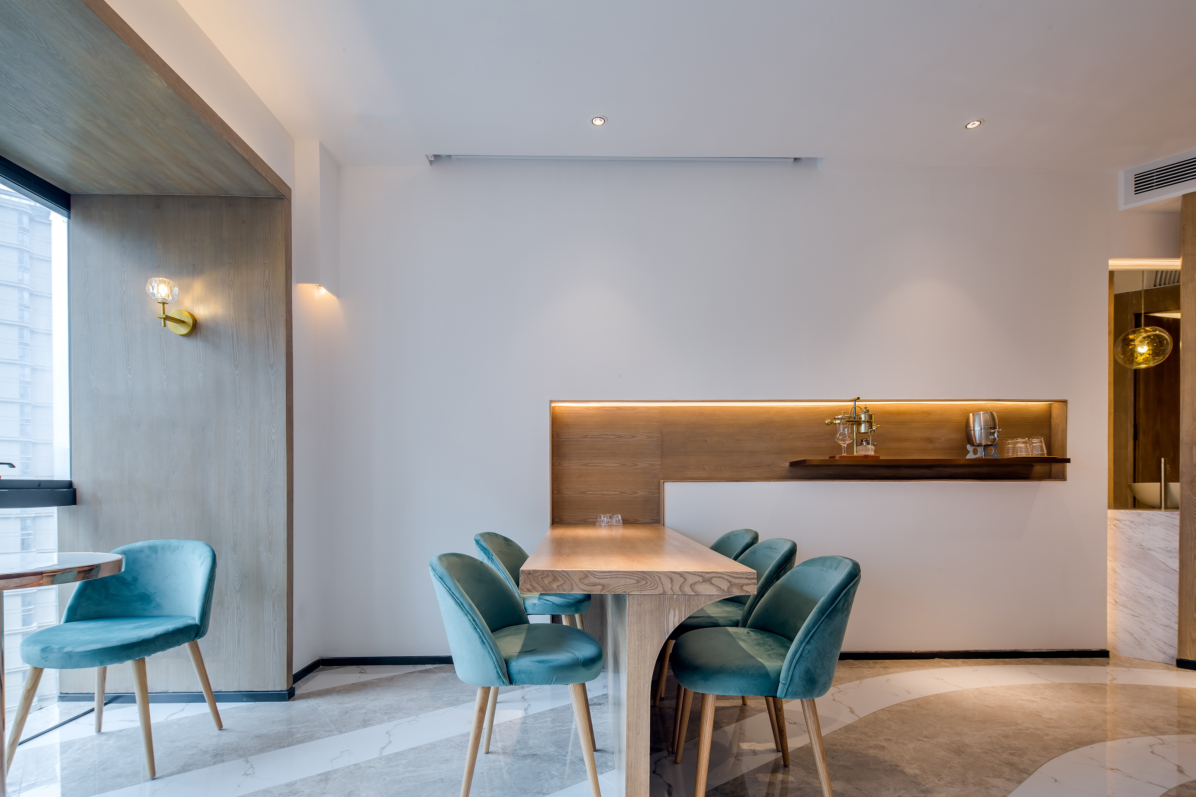 E²CAFEDesign 咖啡厅 | 弧线灵动,划分多重空间-16