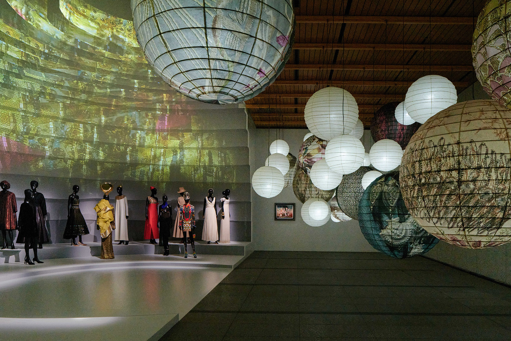 《克里斯汀·迪奥:梦之设计师》展览丨日本东京丨OMA+Shohei Shigematsu-128