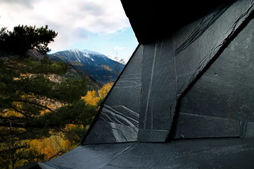 让·努维尔新作|岩石与森林之诗,22000块石材拼贴的豪宅-33