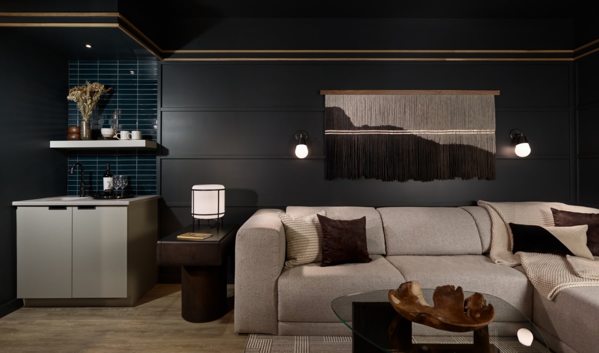 湖畔瑰宝 · 海港大酒店的现代改造丨美国密歇根丨Curioso-15