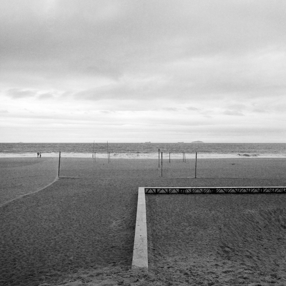 巴西 Copacabana 海滩装置艺术“时间和海滩”-37