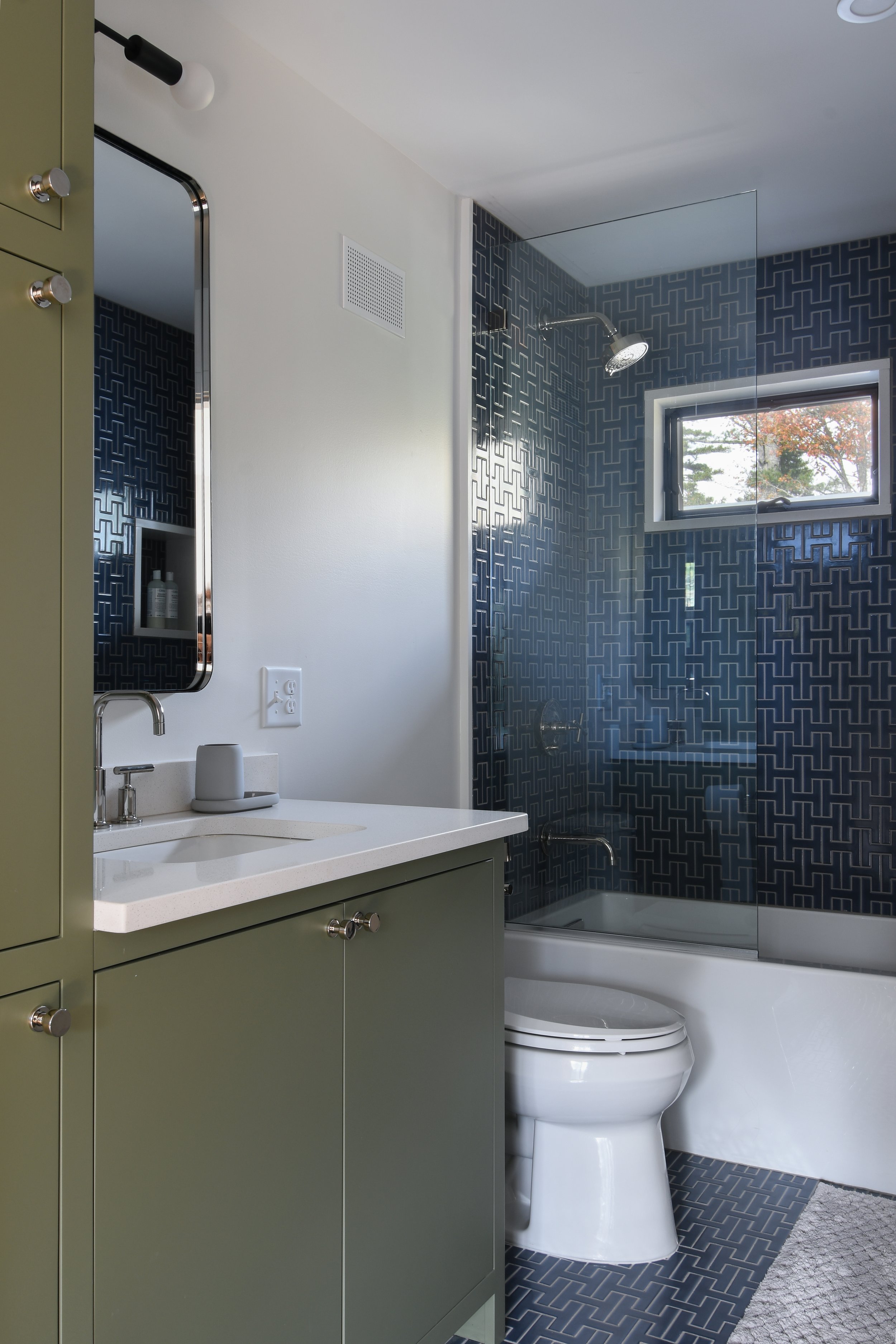 FOREST MOUNTAIN VIEW HOME — Meldrum Design-35