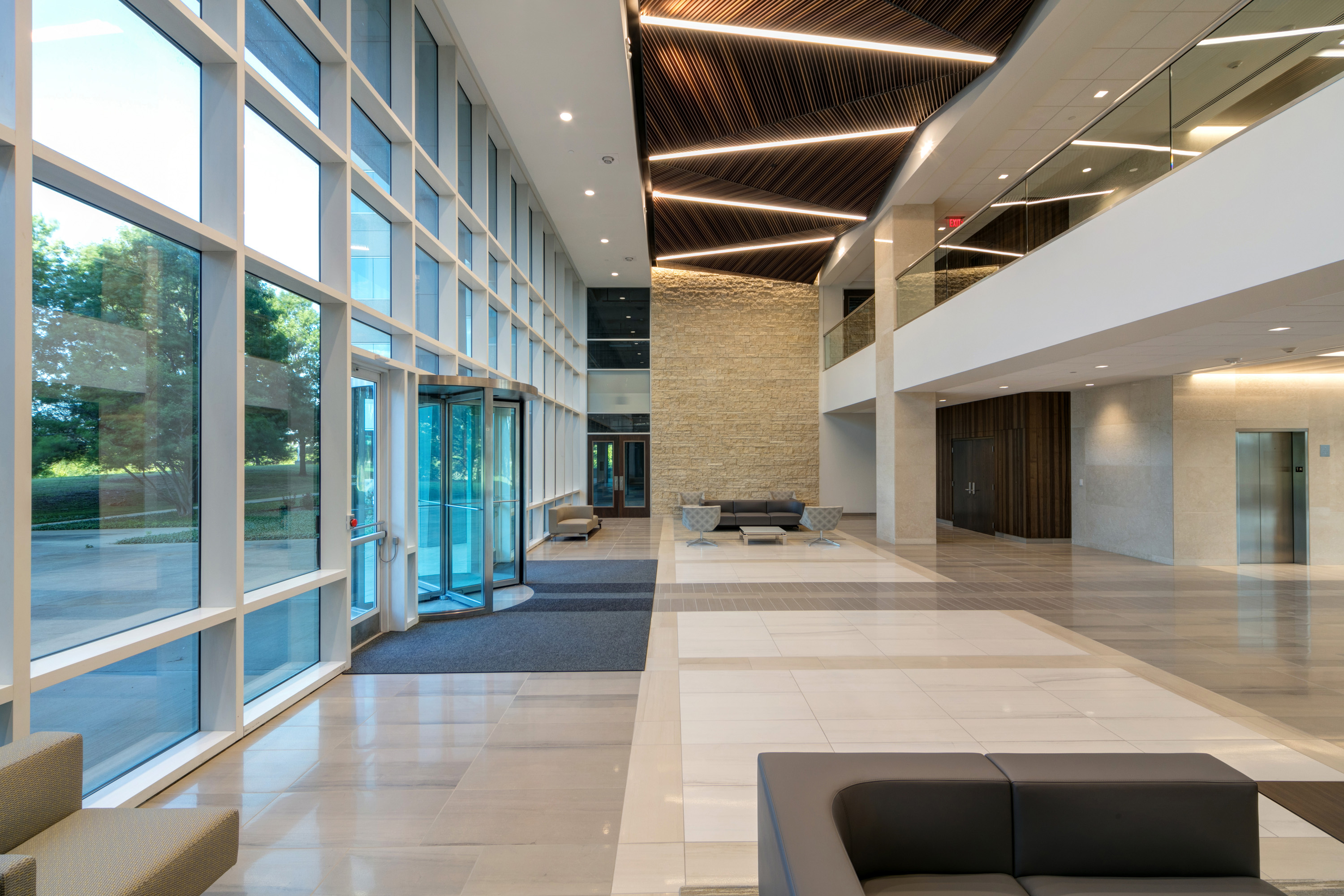 VLK 打造 80 年代办公大楼翻新奇迹-4