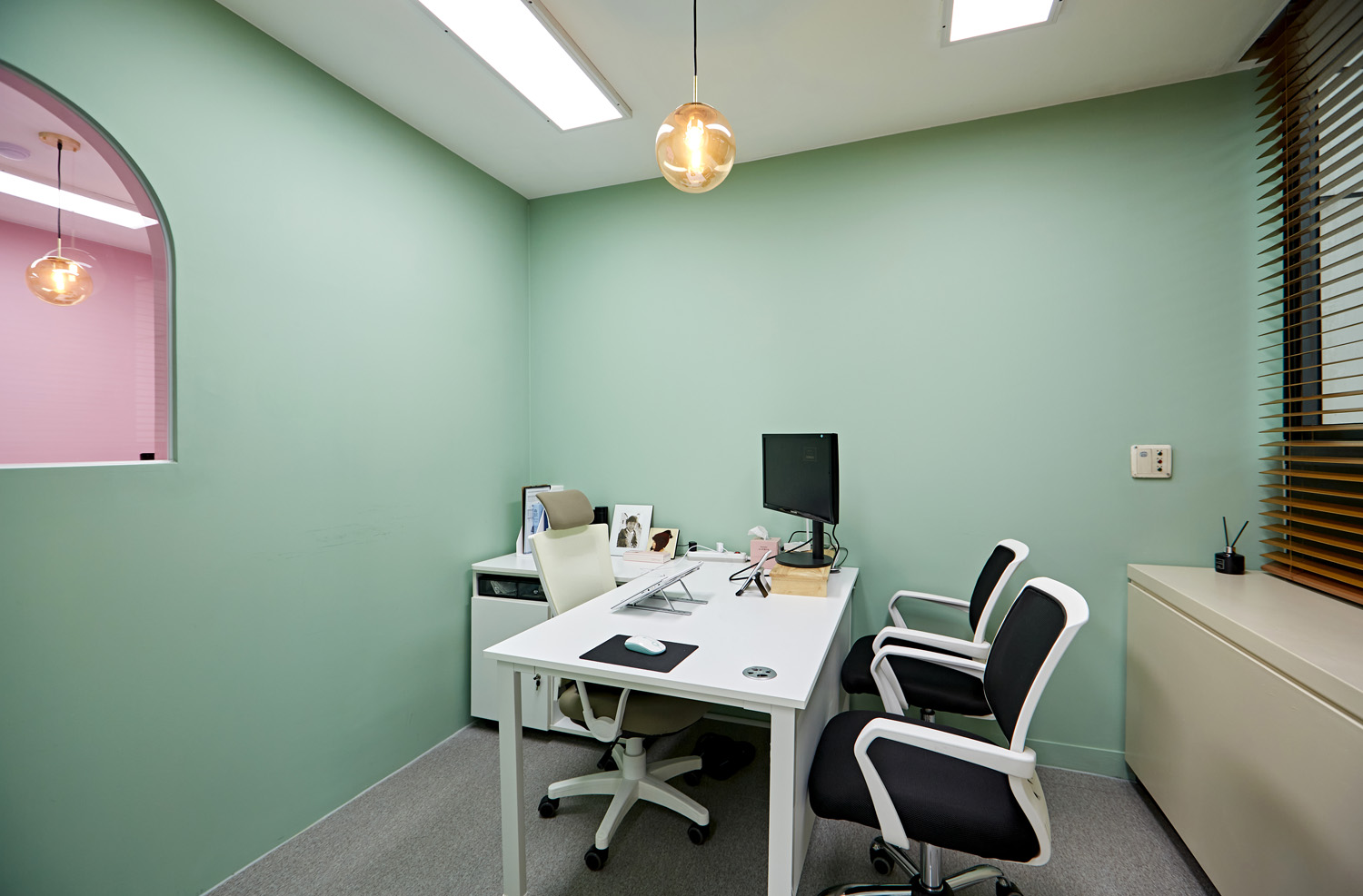 CS 共享办公空间 | 极简设计的 115 平米办公室内饰-16