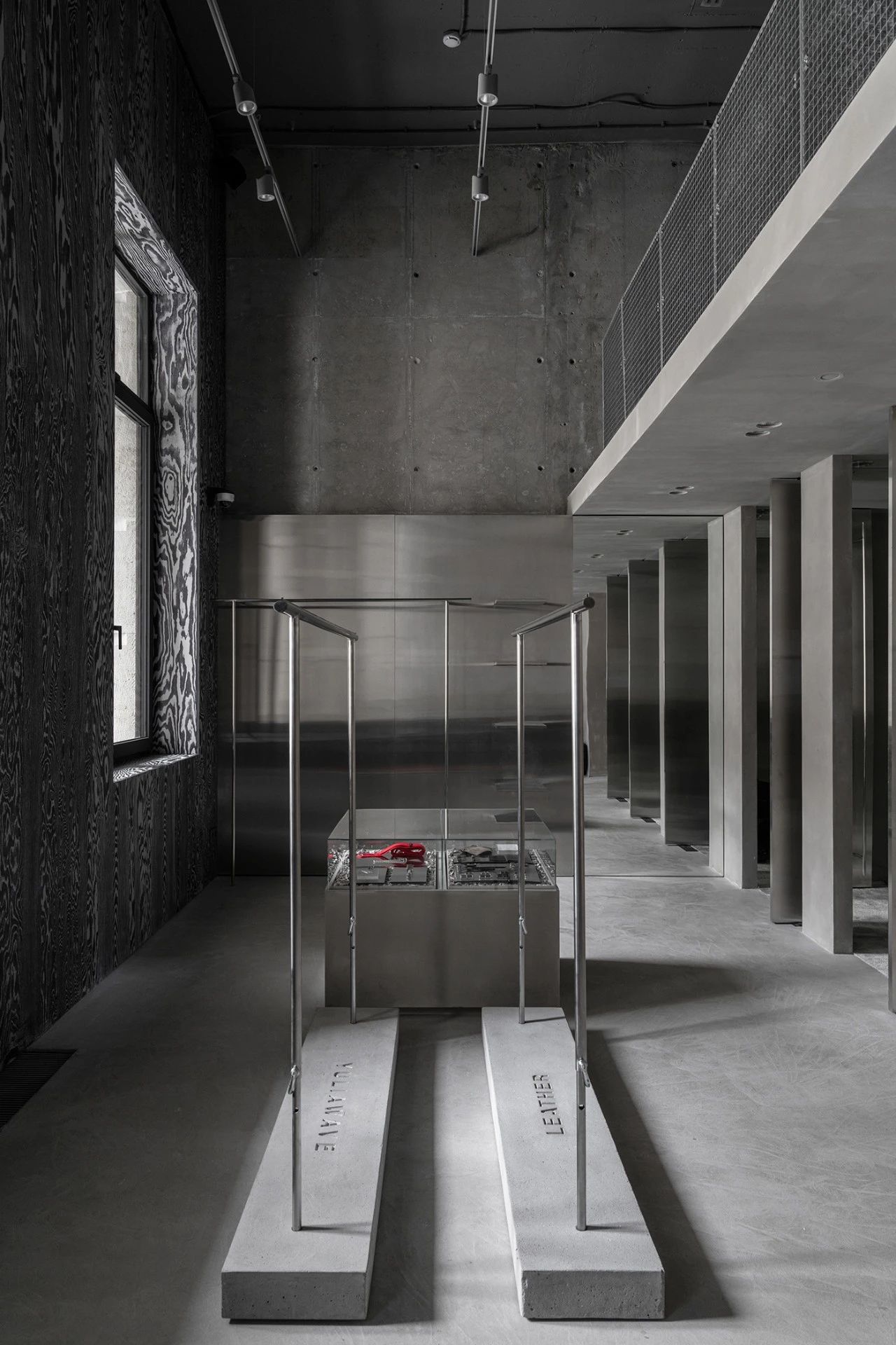 尤利亚波浪商店丨俄罗斯莫斯科丨Roman Gulyaev,Maria Tsakharias-49