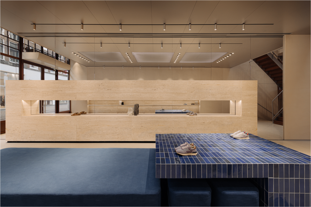 西班牙运动鞋品牌HOFF阿姆斯特丹零售店丨荷兰阿姆斯特丹丨马德里室内设计及建筑事务所El Departamento-10