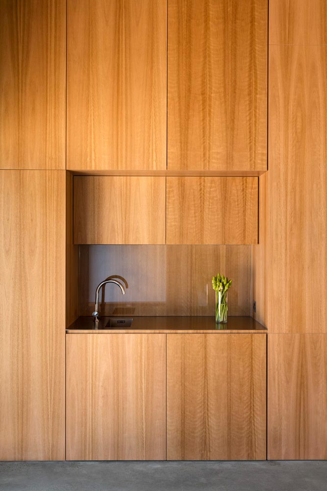 The Sorrento Beach House reflects the transition to a language of spatial openness and less formal restraint   Page 2 of 2   CAANdesign  Architecture and home design blog-0