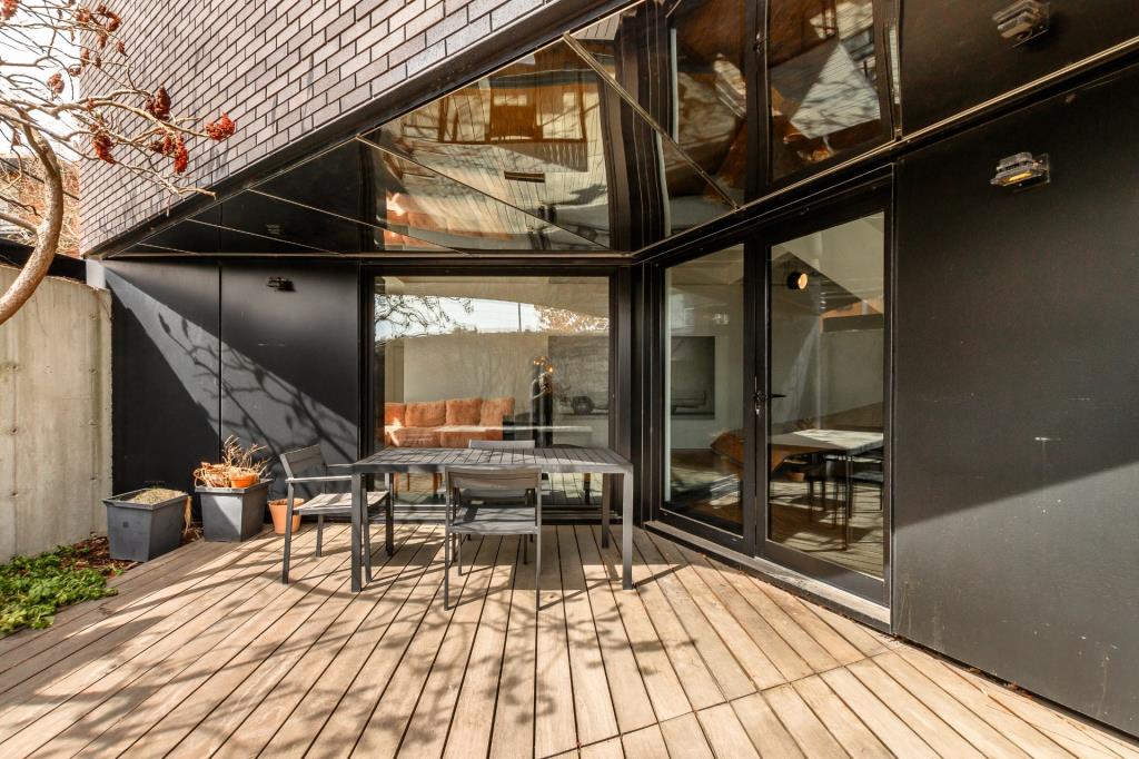 蒙特利尔旧工业建筑改造独特风格住宅丨加拿大蒙特利尔丨Joli Joli Design,Jacques Bilodeau等-38
