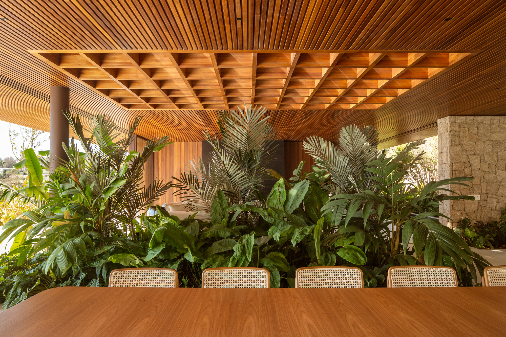 拉面宗尼之家（注：Ramenzoni可能是特定名称，因缺乏更多背景信息，这里仅按常见方式拆分音译Ramen为拉面，zoni音译为宗尼） 丨巴西丨KA2R Arquiteura-26