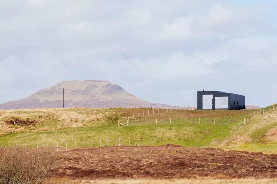 苏格兰风情与现代设计交融的格拉斯哥模块木屋-5