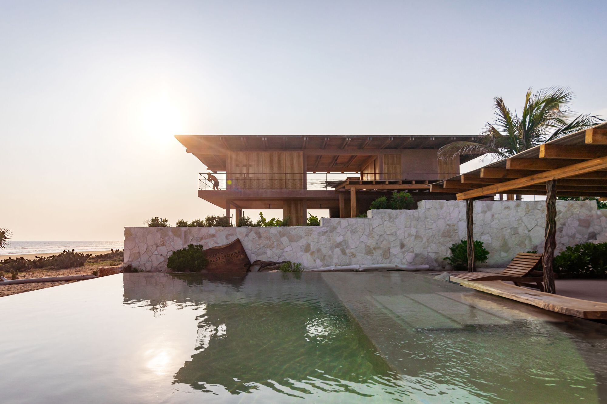 Punto Plataforma Residential Complex / FRB Arquitectos Asociados-15