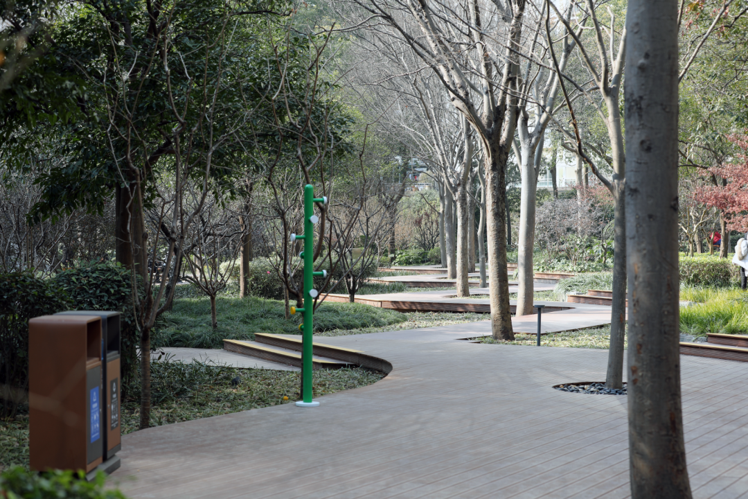 全龄友好的康养主题社区公园：上海长寿公园-107