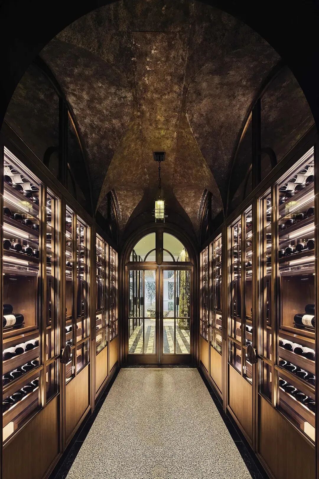 香港全新超级豪宅「天御 THE LEGACY」法式餐厅丨中国香港丨法国设计师Jean  Louis Deniot-27