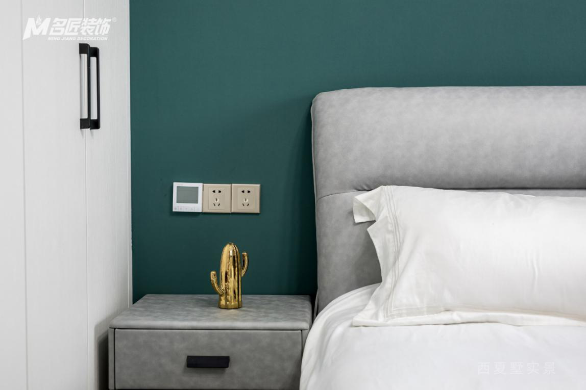 四口之家现代风装修案例-23