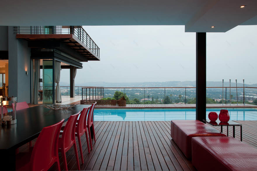 南非约翰内斯堡 House Lam 现代住宅,融入景观与城市-14