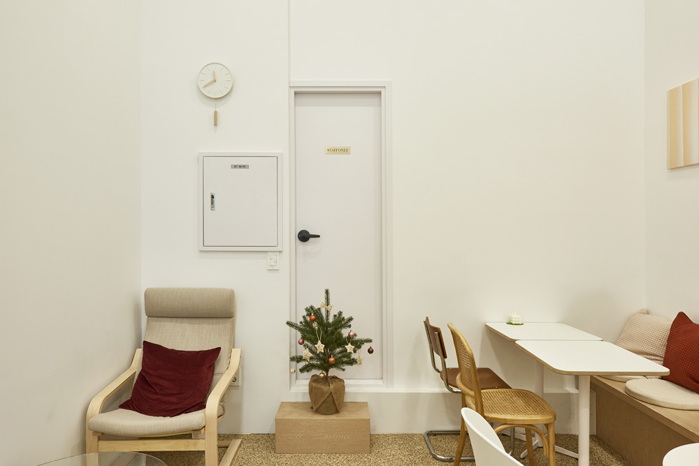 16 坪极简咖啡厅 打造温馨舒适空间-8