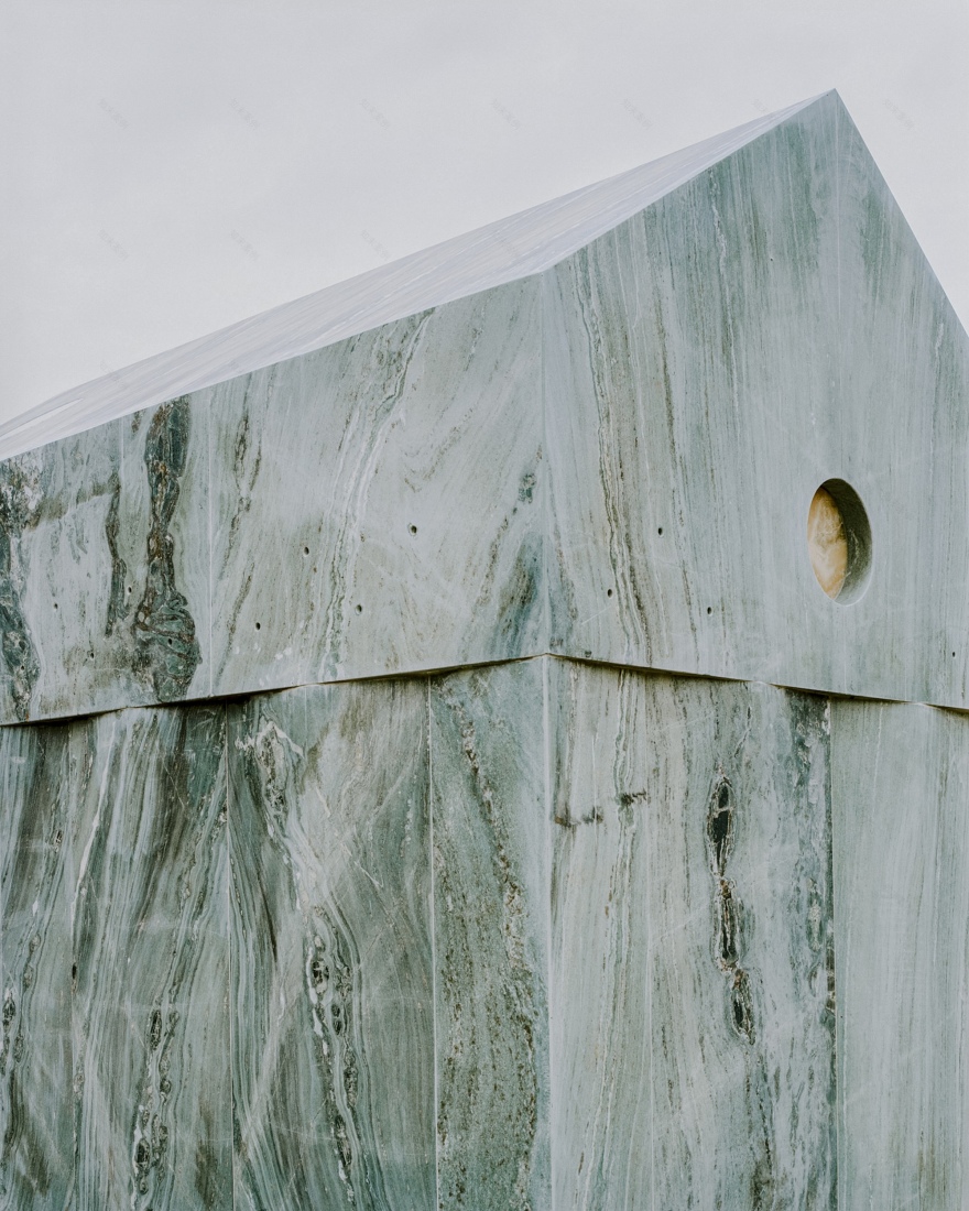 科英布拉的家族墓地丨葡萄牙丨Comoco Arquitectos-18