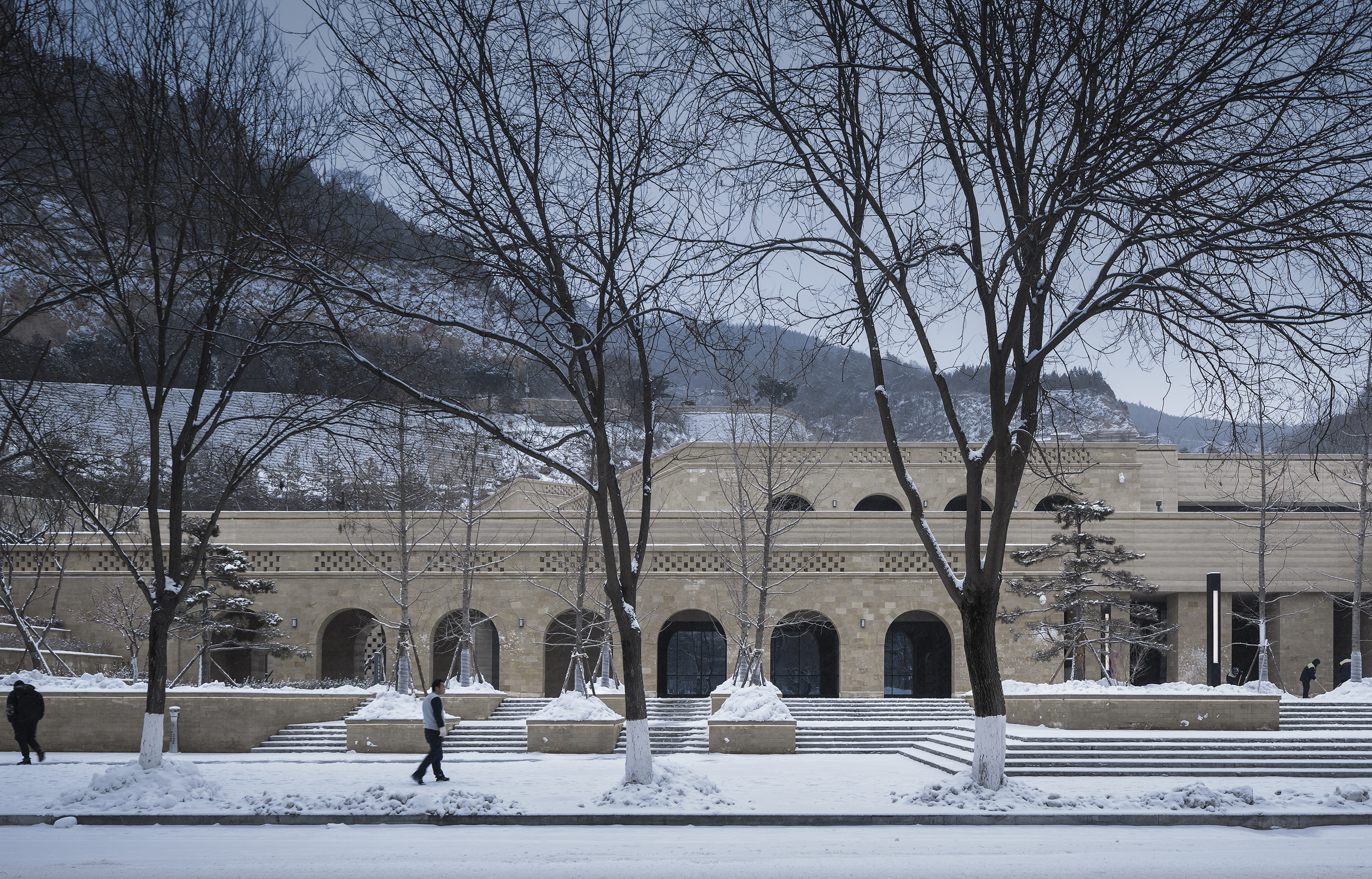 Yan’an Baota Mountain Tourist Service Center | Architectural Design & Research Institute of Tsinghua University Co., LTD.-20