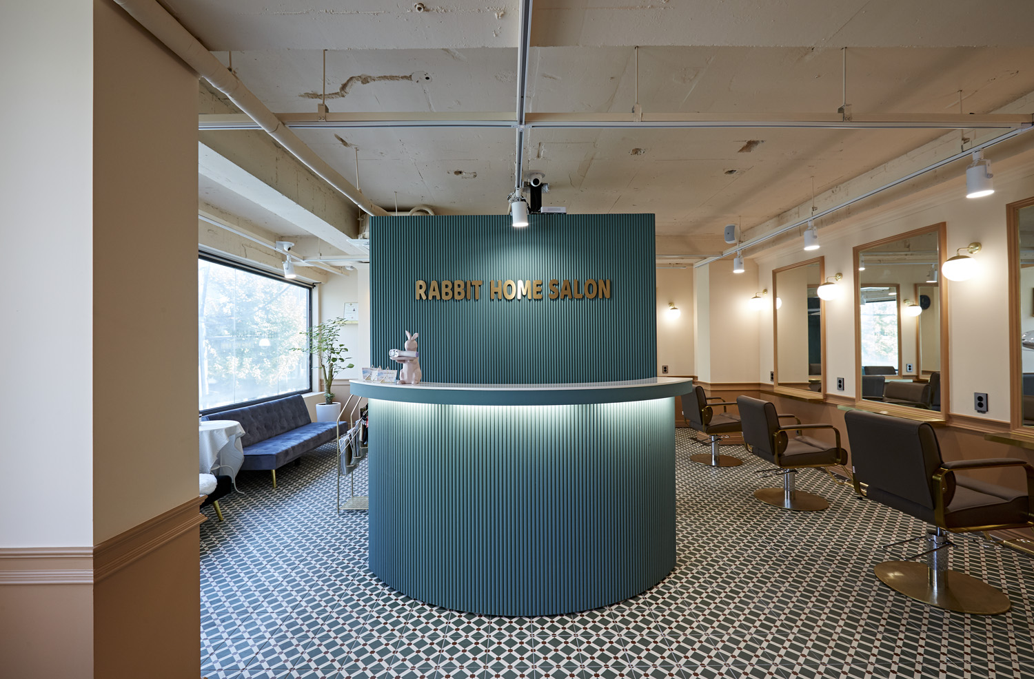 简约复古，33 平米美容室设计展现个性魅力-7