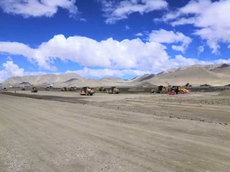 庆祝西藏民航通航60周年|海拔高,境界更高!跨越世界屋脊献哈达-35