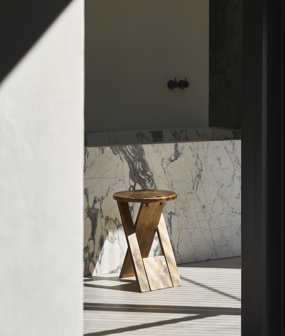 Refuge brutaliste - MilK Decoration-3