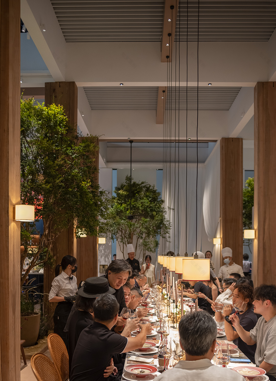 新作 · 赵睿 × 山石里予|松弛的午后丨中国广州丨V2 纬图,OOD-105