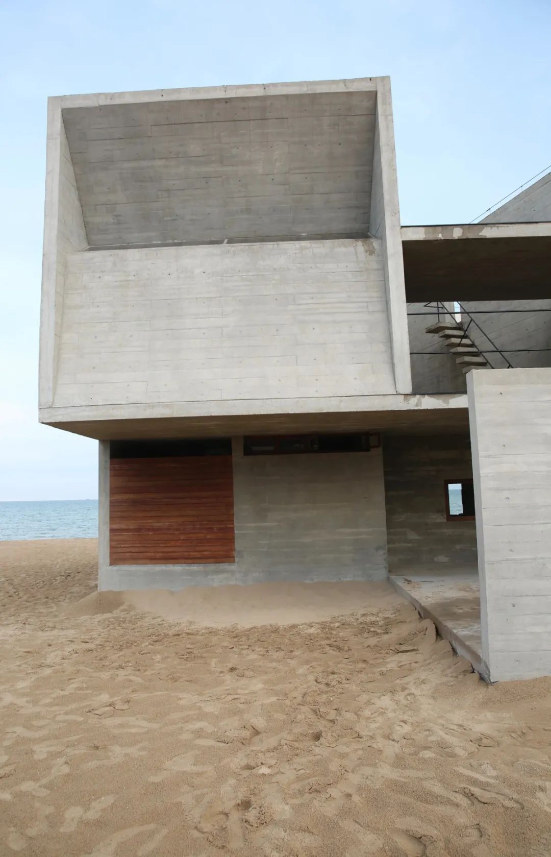 阿那亚的海、建筑与艺术 | 探索海边孤独的图书馆与礼堂-54