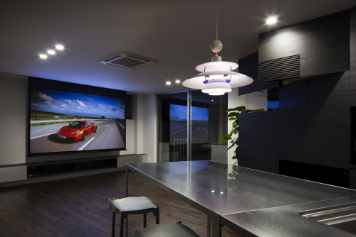 棚屋；棚式房屋（注：shelf house不是常见组合，shelf常见义是架子，但这里结合语境推测可能是类似棚屋这种简易房屋，shelf可能取其有遮蔽功能类似架子结构之意 ，不过这只是较合理的推测翻译） 丨開建築設計事務所-9