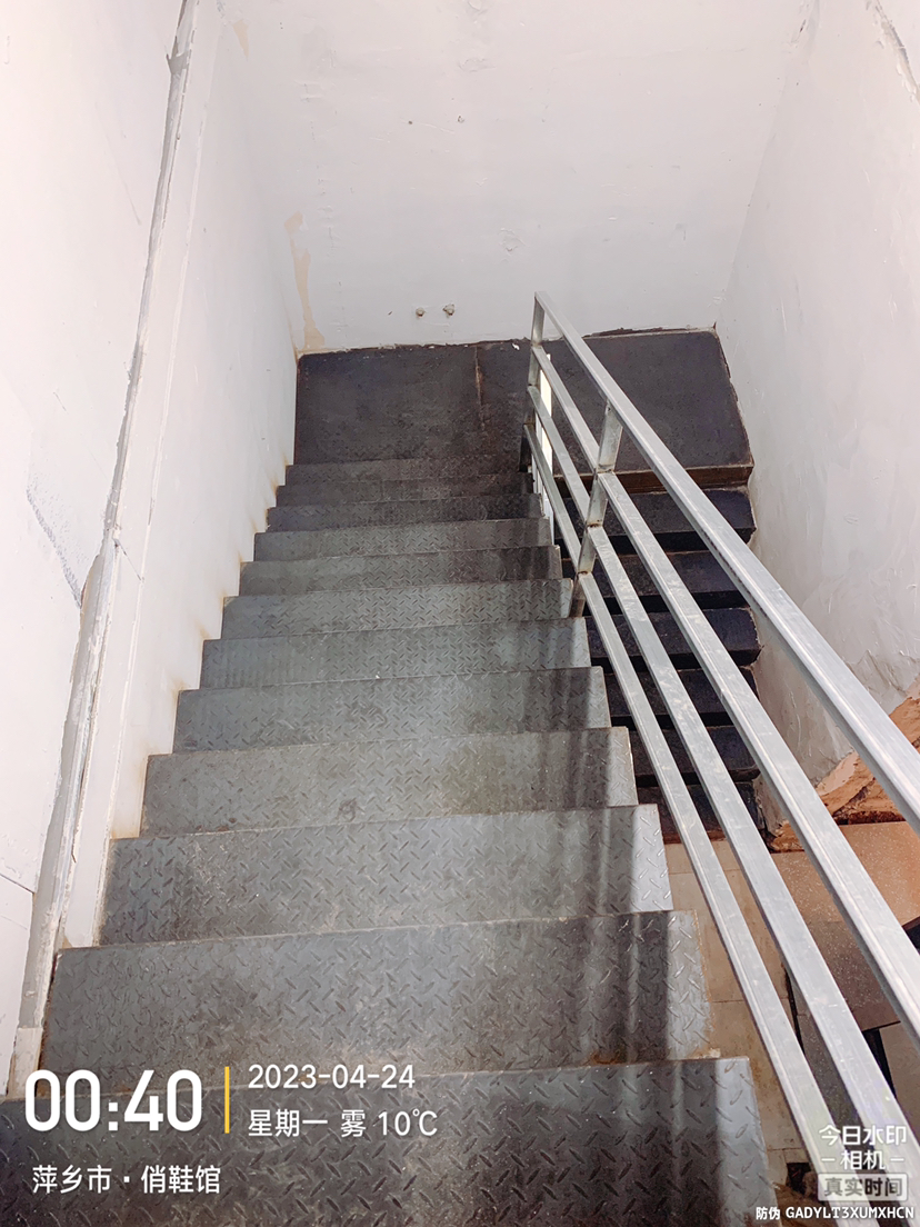 江西萍乡特步店-5