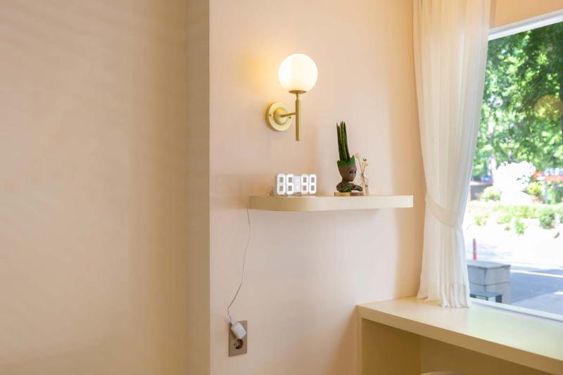 简约清新六坪蛋糕店设计-12