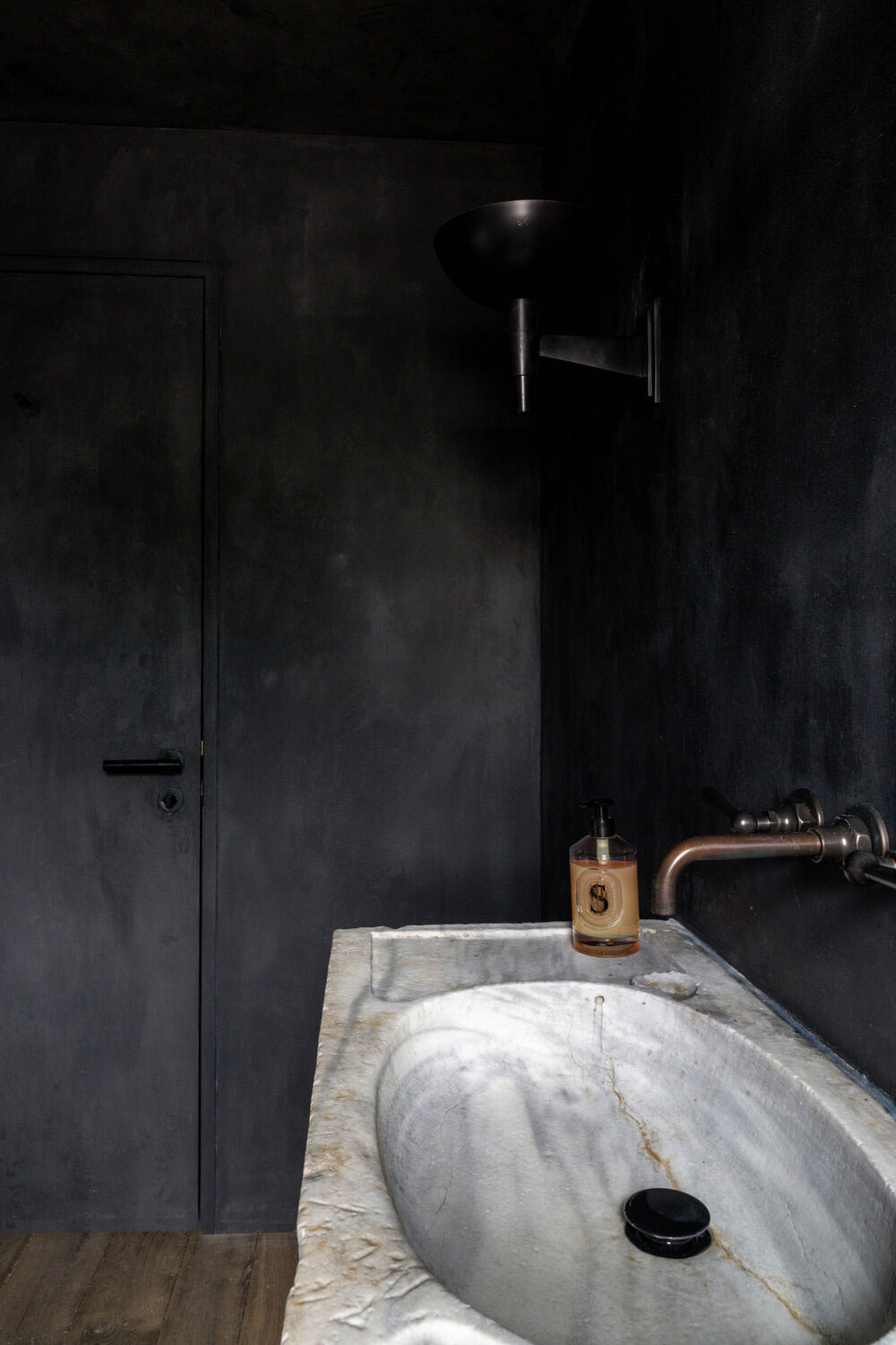 伦敦中心区历史民居的简约自然之美-11